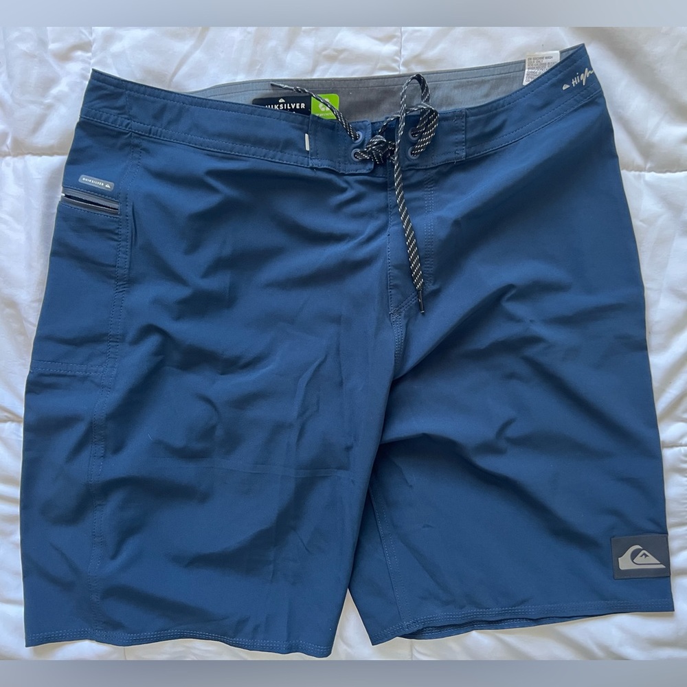 Quiksilver Highline Mens Boardshorts Size 34